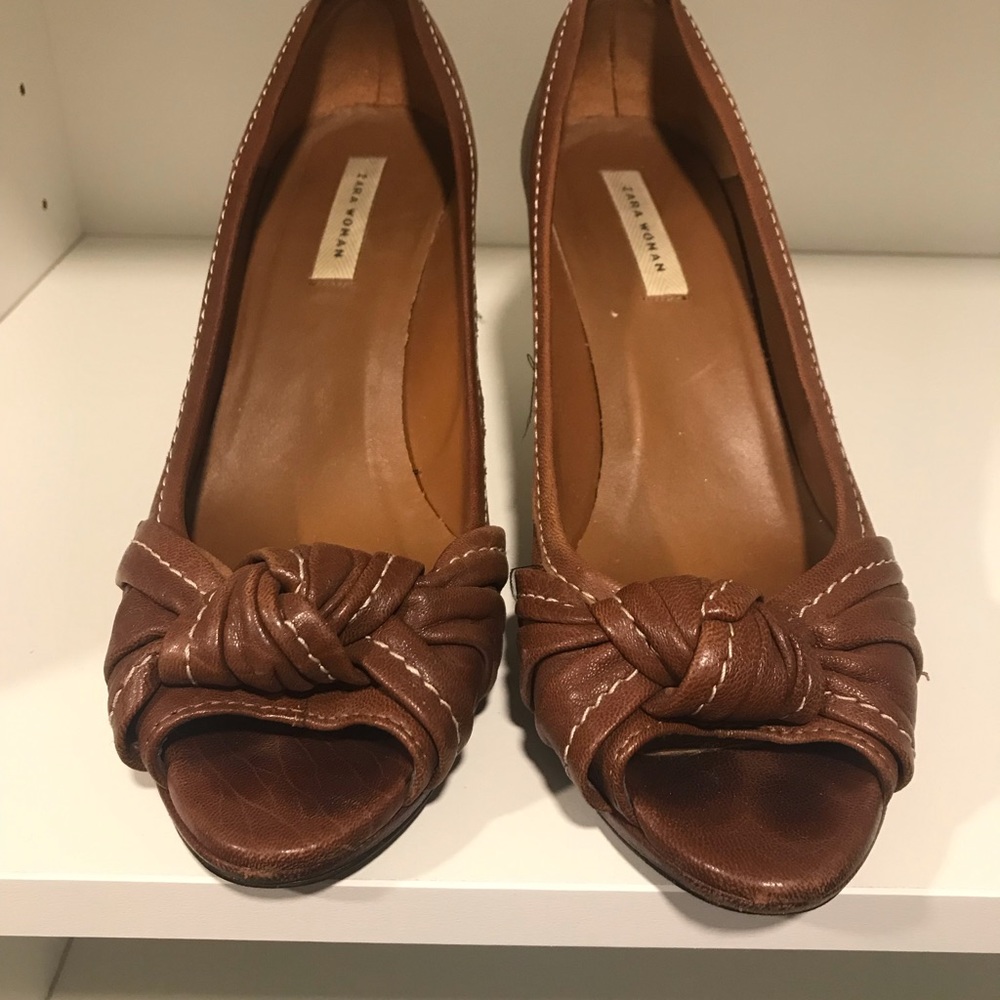 Zara Brown Heeled Shoes - Picture 2 of 3